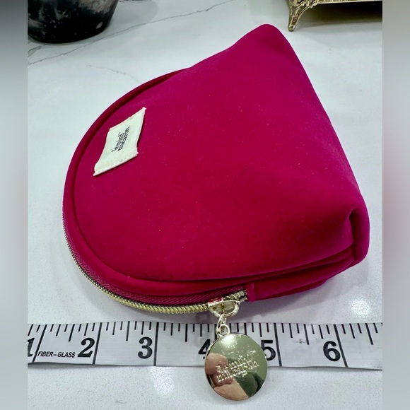 Le Mini Macaron Magenta Velour Makeup/Cosmetics Bag - EUC - Picture 11 of 13